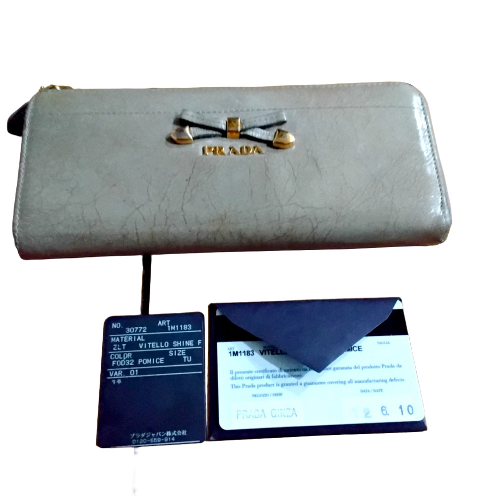 Prada Beige Wallet with Bow Coa Card Pomice Color